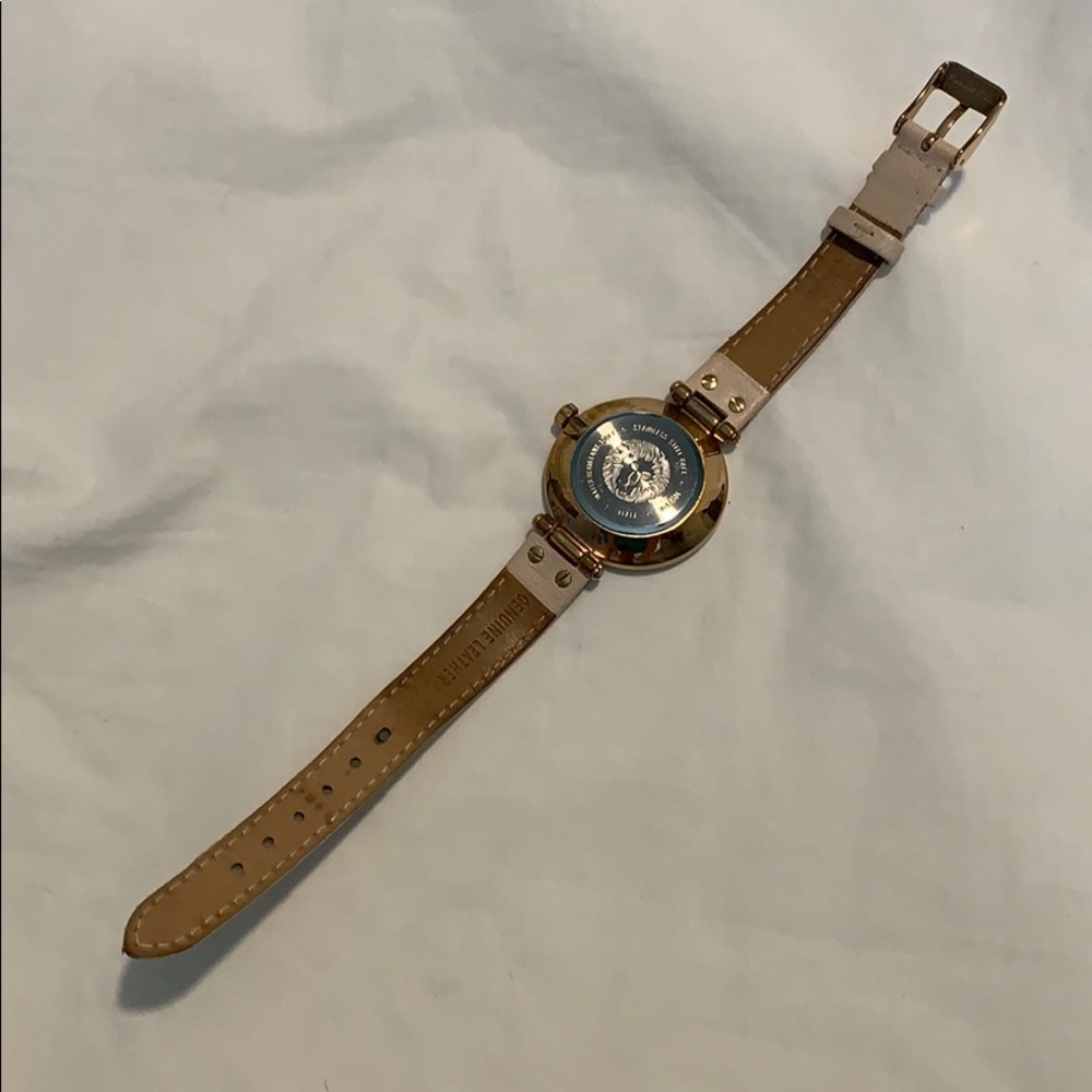 Watch - Picture 4 of 4